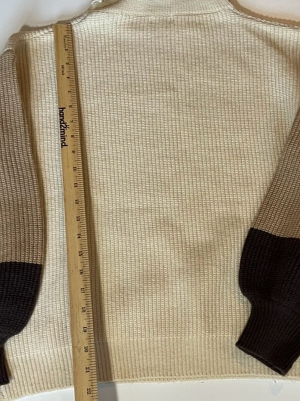 POL | Ribbed Color Block Turtleneck Sweater - Picture 3 of 6